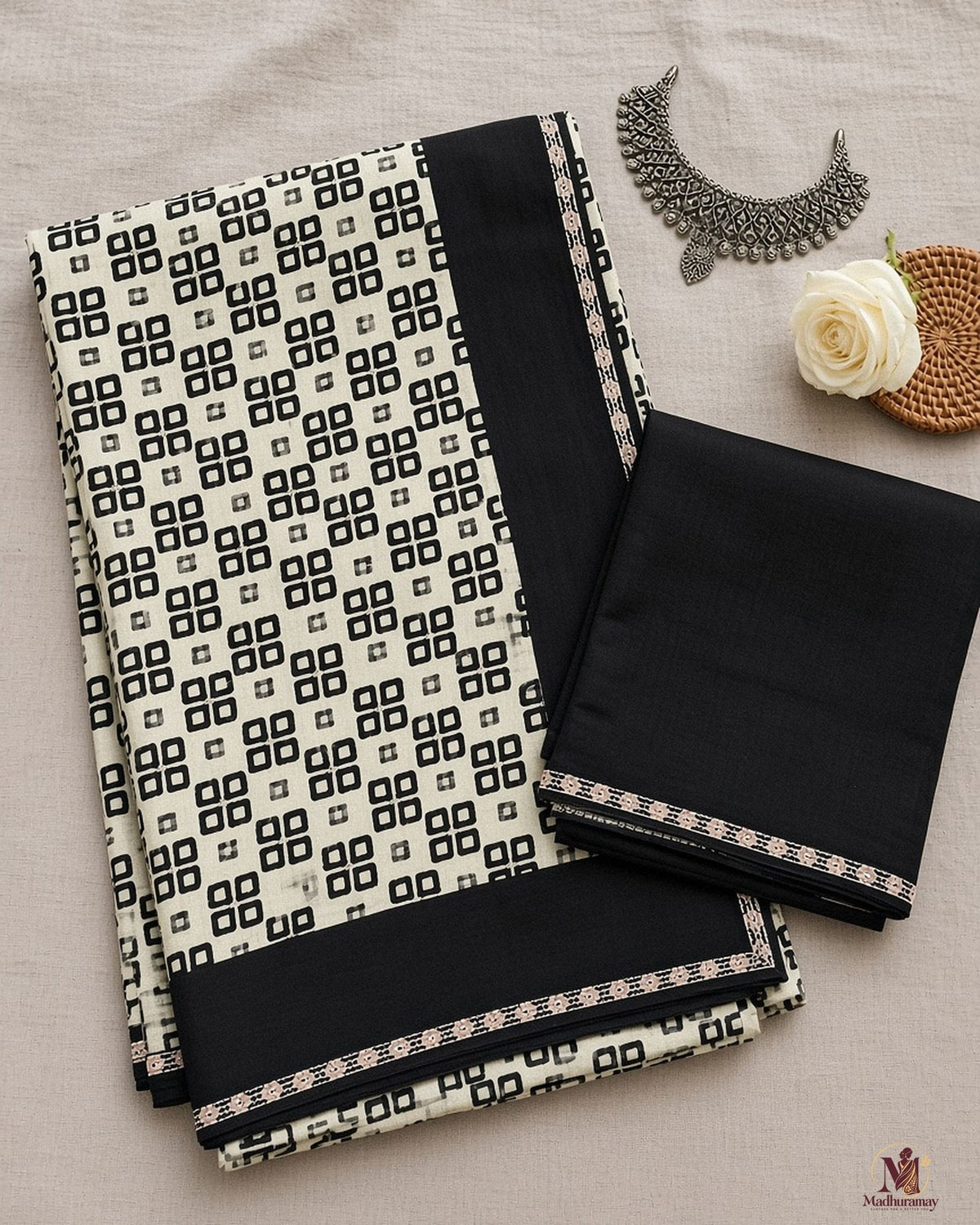 Black & White Geometric Evening Party Saree - image 3