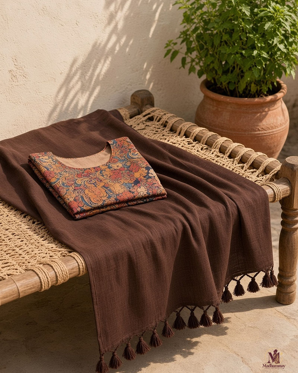 Chocolate Brown Tassel Pallu Festive Saree with Printed Blouse - image 5