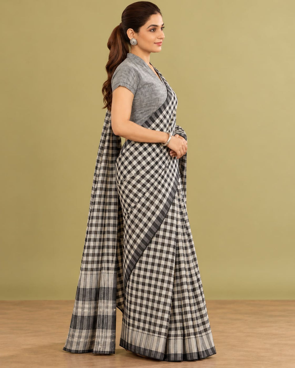 Black & Grey Classic Check Saree with Striped Pallu - image 8