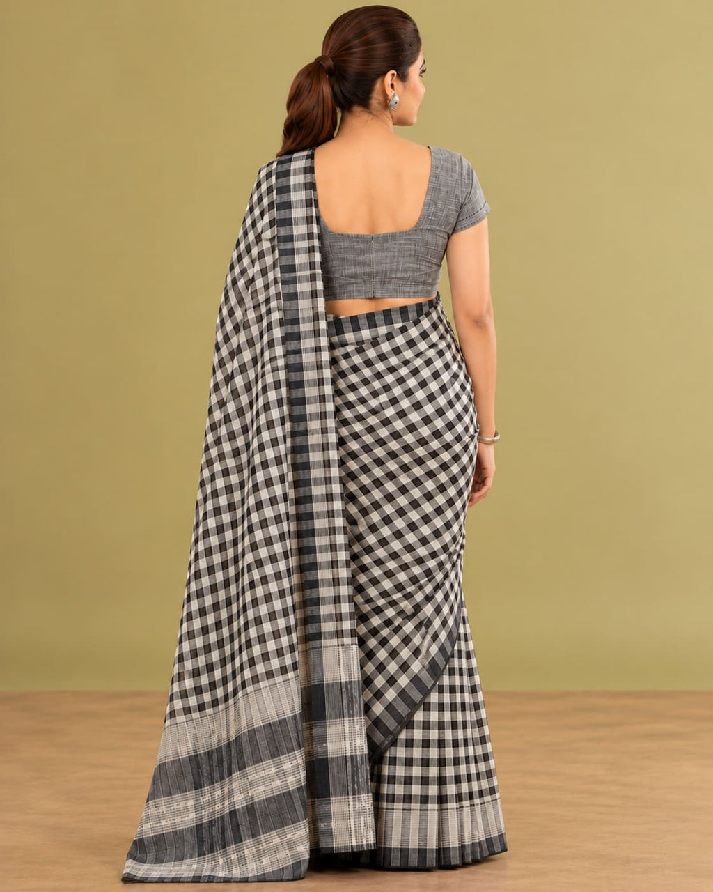 Black & Grey Classic Check Saree with Striped Pallu - image 7