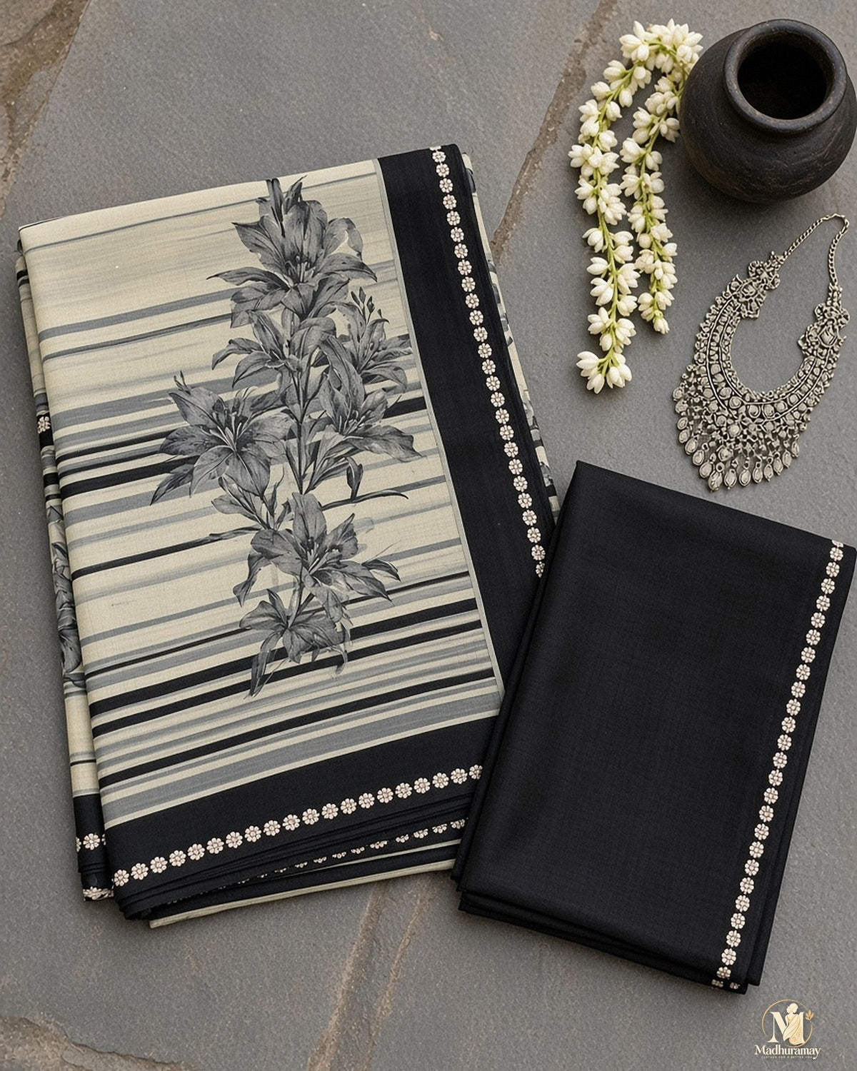 Cream & Black Floral Evening Party Saree - image 3