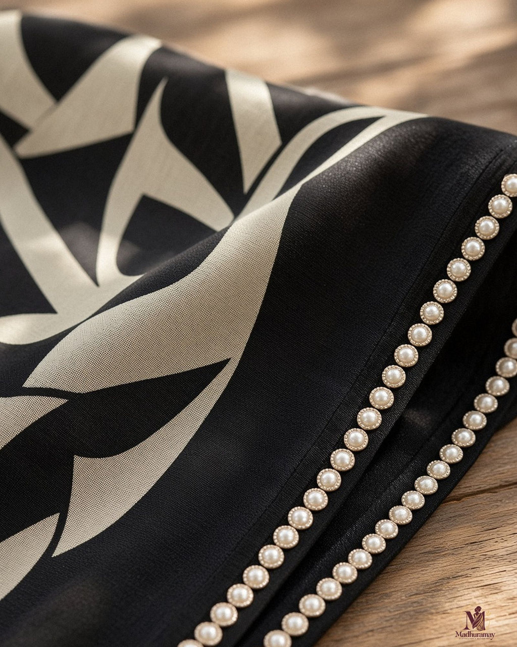 Black & Cream Abstract Evening Party Saree with Pearl-Style Border - image 4